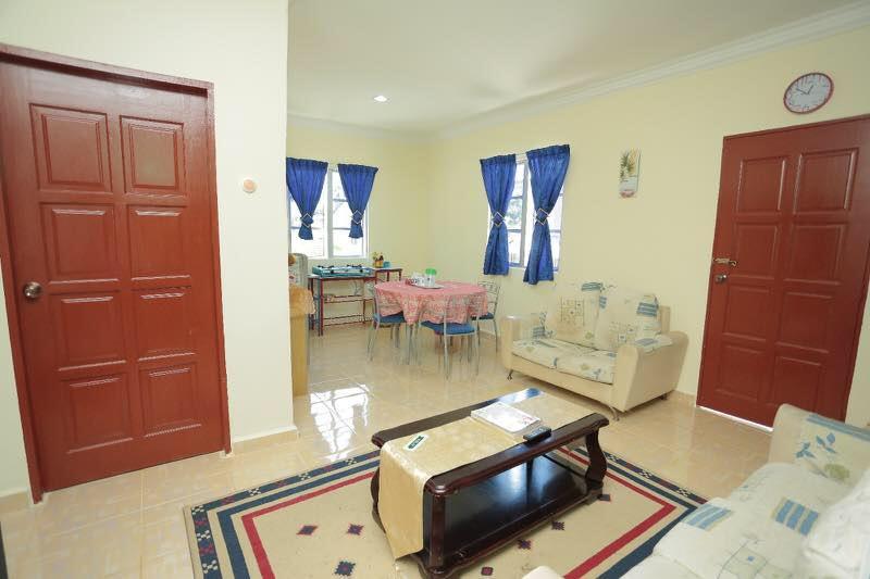 Homestay D Sofia Куала-Тренгану Экстерьер фото